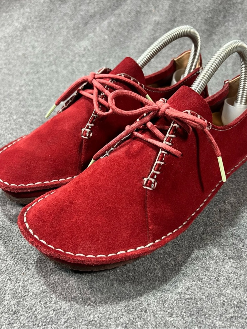 Clarks Originals Women’s 8 Red Suede Leather Faraway Field Moccasin Crepe Sole